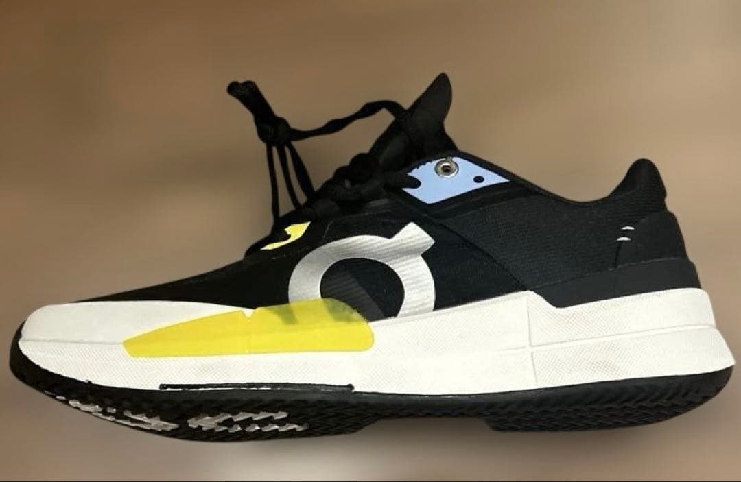 On テニスシューズ 黒/ レモンイエロー　クレーコート　27.5cm 新品