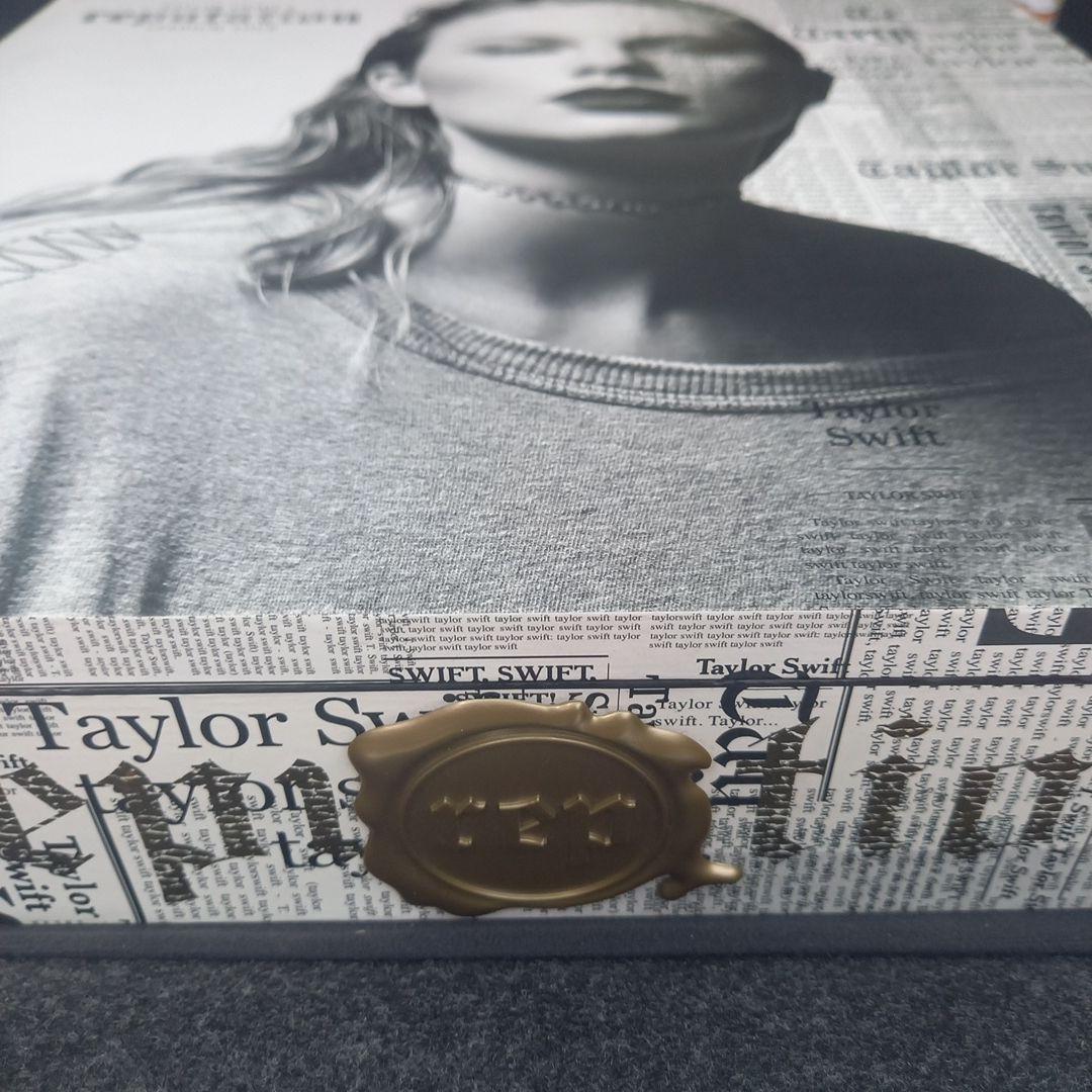 テイラースウィフト 直筆サイン スタジアムツアーCD特別デザイン