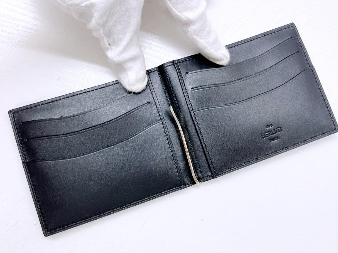 未使用保管 ベルルッティ フィギュア スクリットレザー マネークリップ