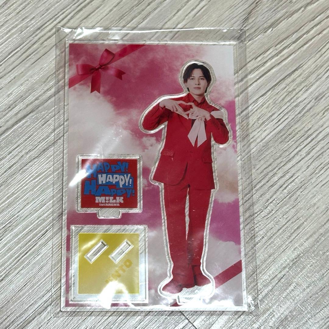 M!LK 吉田仁人 アクスタ 赤衣装 - メルカリ