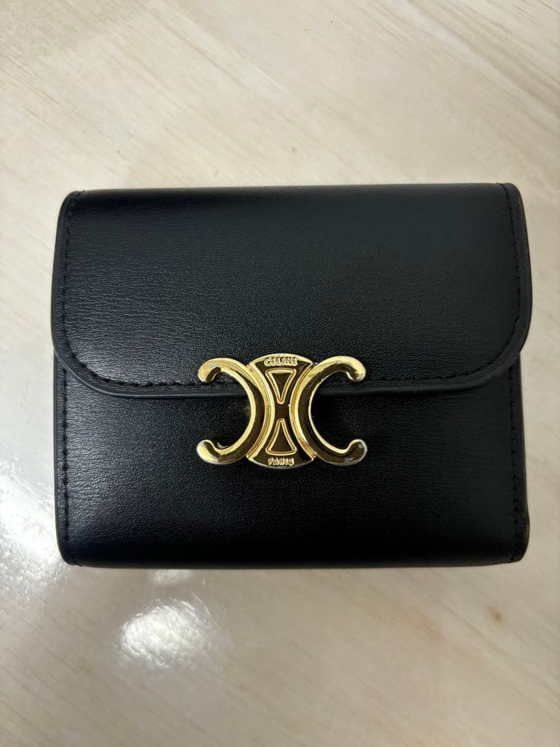 CELINE 3つ折り財布　ノベルティ セリーヌ CELINE CELINE 二つ折り財布 TRIOMPHE 10K623DPV レザー