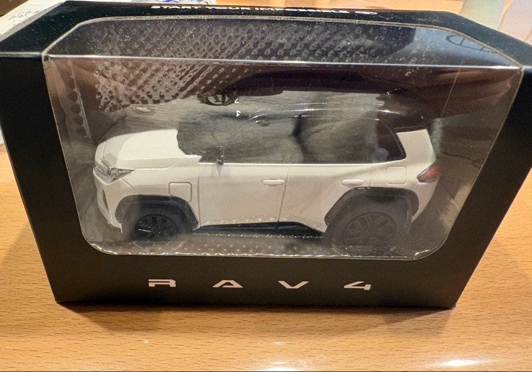 新型RAV4 ミニカー 新品 未開封品 - メルカリ