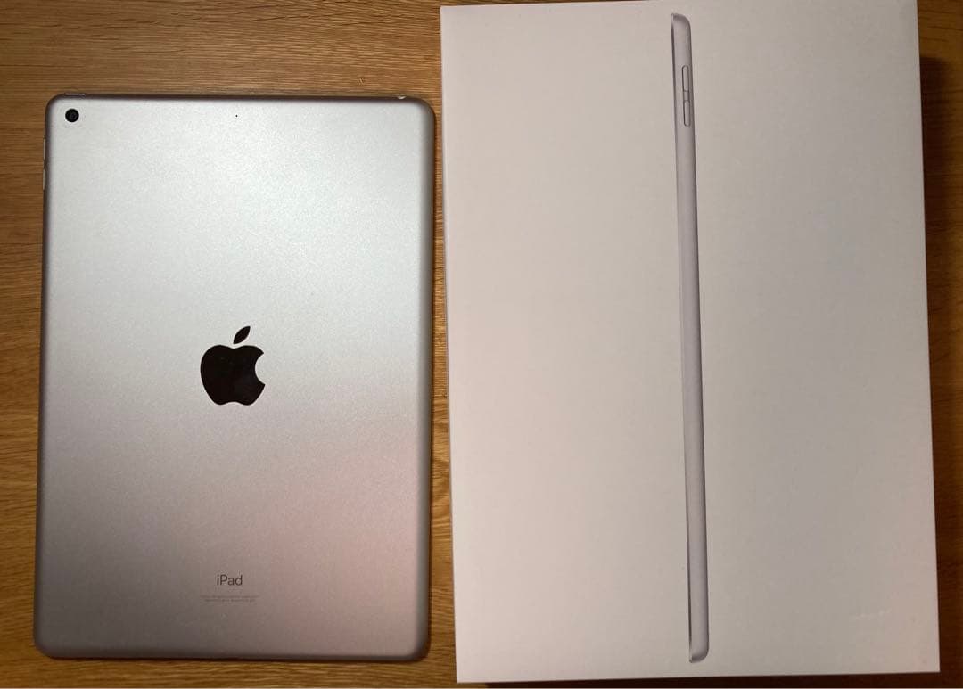 iPad 第9世代本体10.2インチ64GBシルバーApple pencil付き