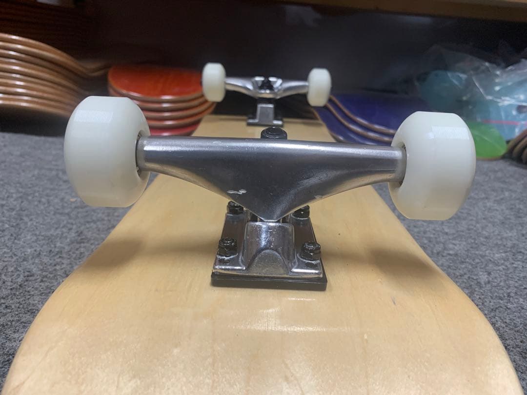 ベアリンググレードアップUSAブランクスケートボード コンプリート