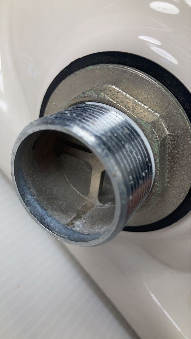 TOTO 壁掛洗面器 L90DR #SC1 パステルアイボリー 中古 傷あり - メルカリ