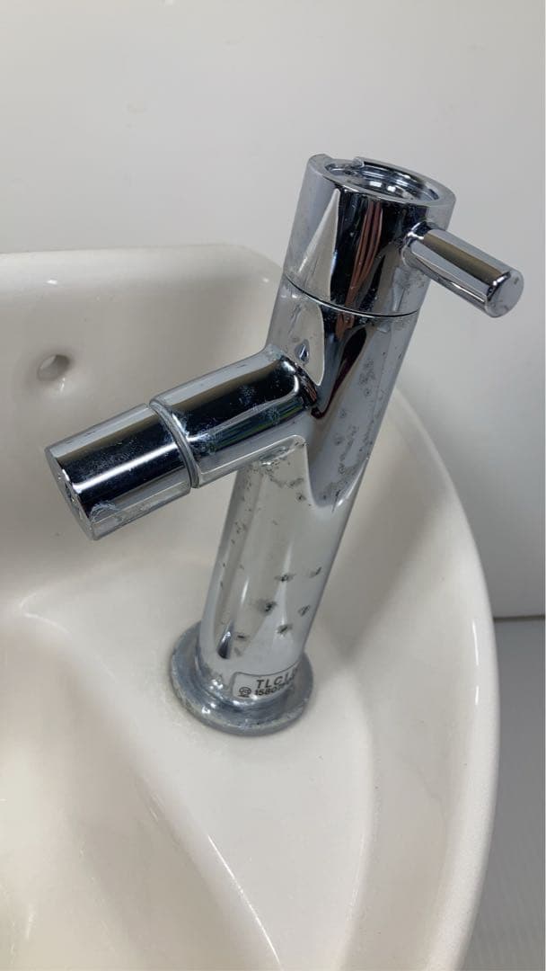 TOTO 壁掛洗面器 L90DR #SC1 パステルアイボリー 中古 傷あり - メルカリ