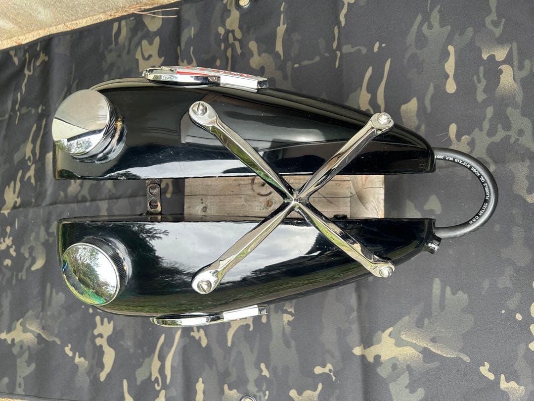 分割タンク ハーレー ワンオフ マスタングタンク ショベル パンヘッド