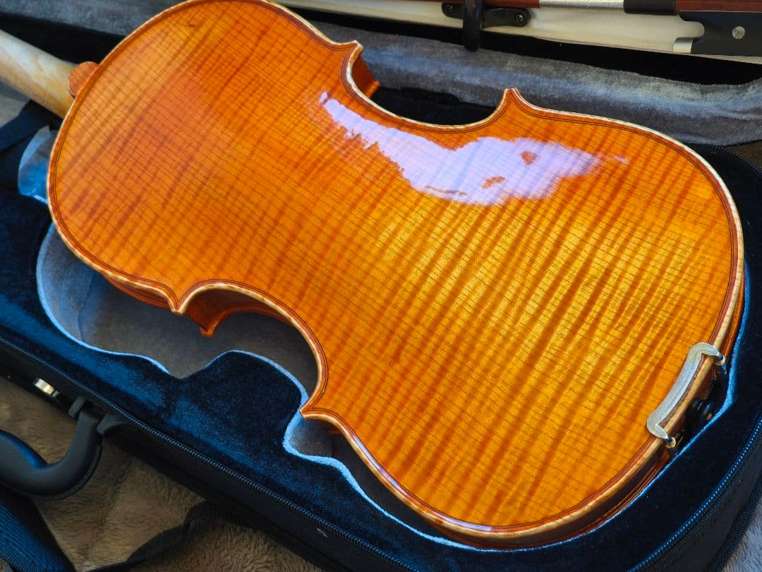 美品 4/4 バイオリン（裏板一枚板）弓・ケース・松脂・肩当てセット／すぐ演奏可 楽天市場】GCV-80F バイオリン セット 欧州材 アンティーク仕上げ