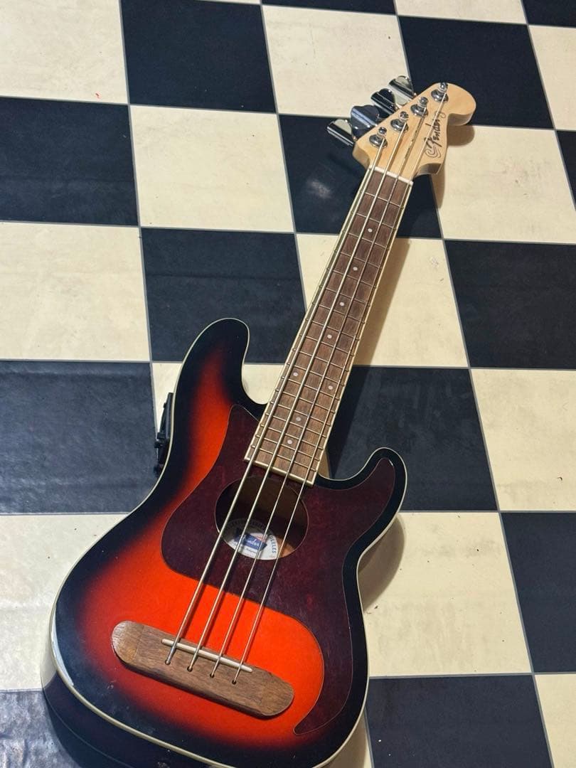 Y*i様 Fender フェンダーFullerton Precision Bas Amazon.co.jp: Fender フェンダー ウクレレベース Fullerton Precision