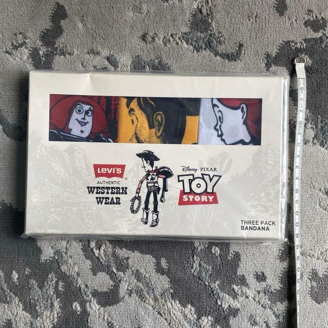 新品未使用 トイストーリー ✖︎ リーバイス バンダナ 3枚入り - メルカリ