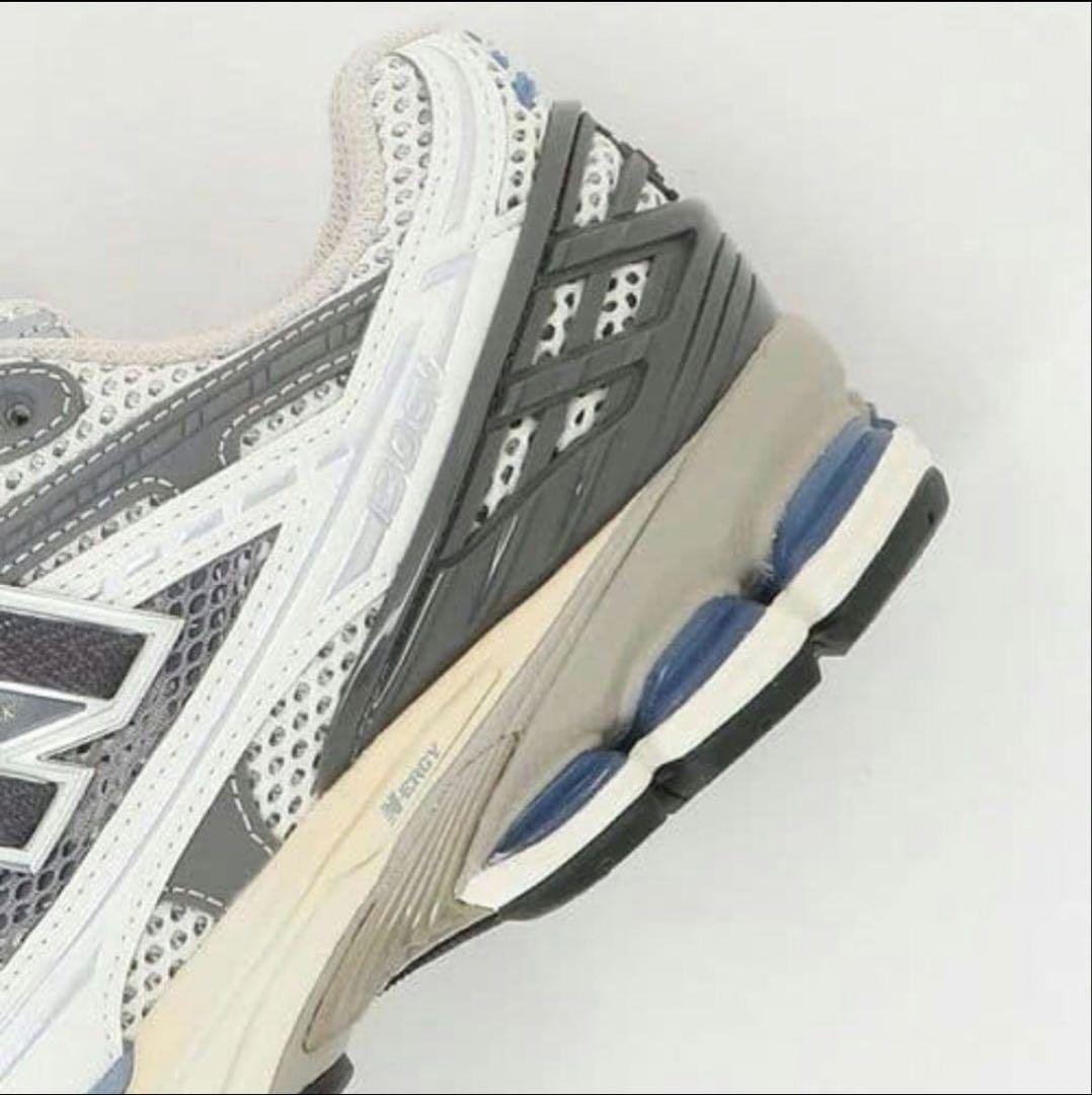 美品ニューバランス スニーカー U1906NA 24.5cm