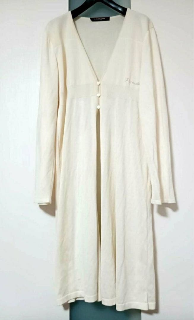 ☆極美品☆ レオナール上質カーディガン　アイボリー ４２ シャイニー畦編みニット カーディガン（10-01IK01-205）｜K.T キヨコ