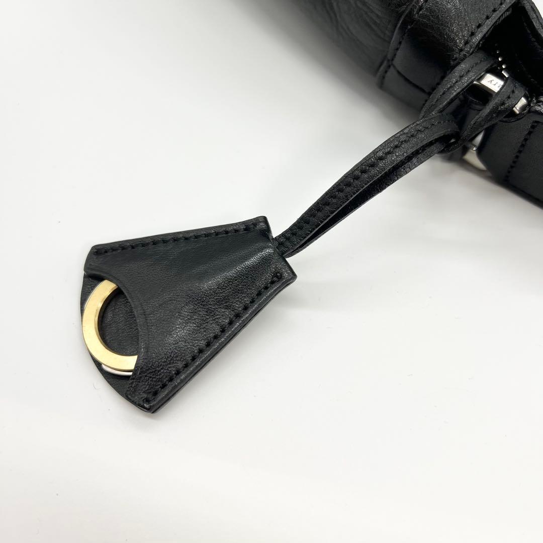 美品✨アニアリ ボディバッグ ハーフムーン レザー ブラック