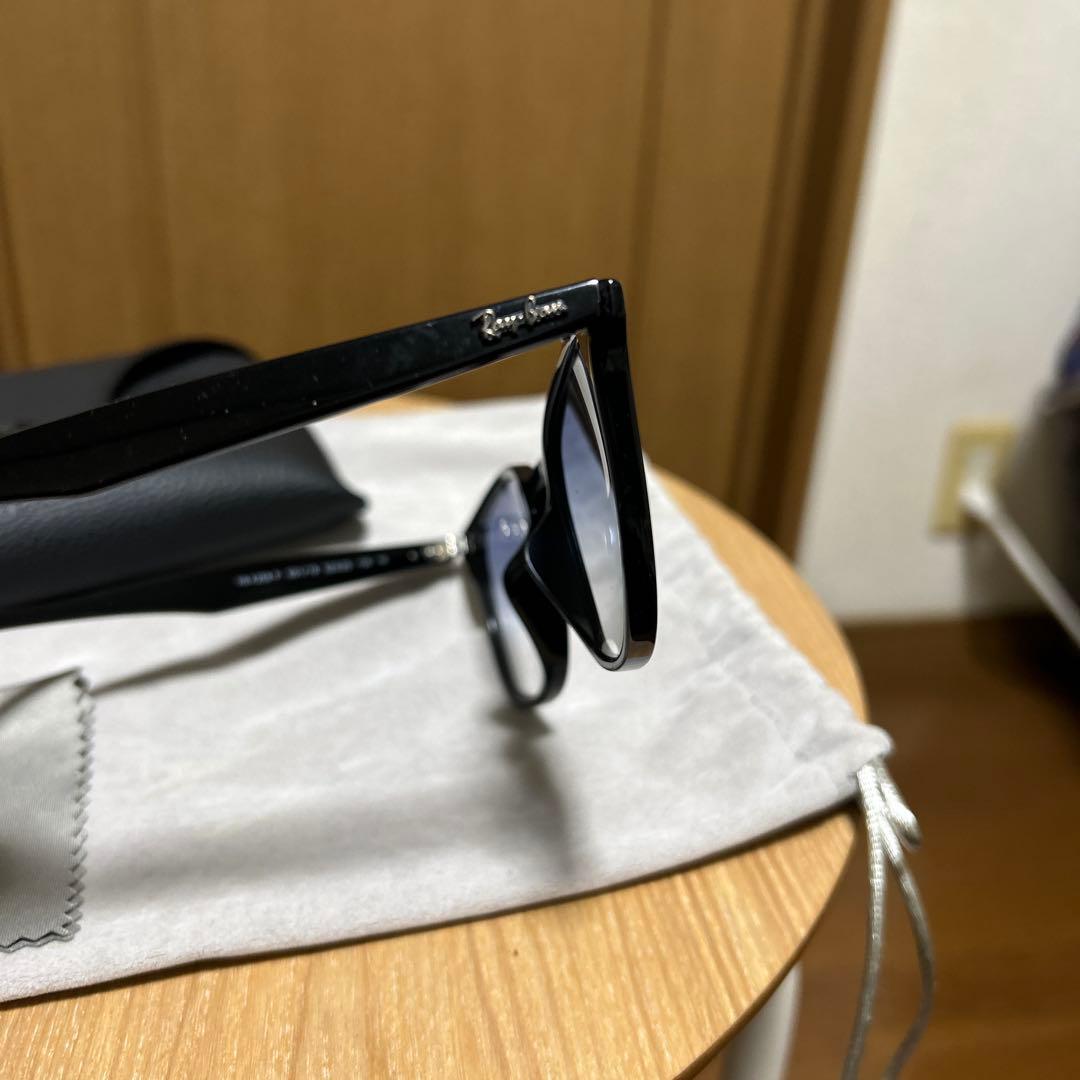 も*ち様 極美品RB4258-F 601/19 啓之輔さん着用 RayBan - メルカリ