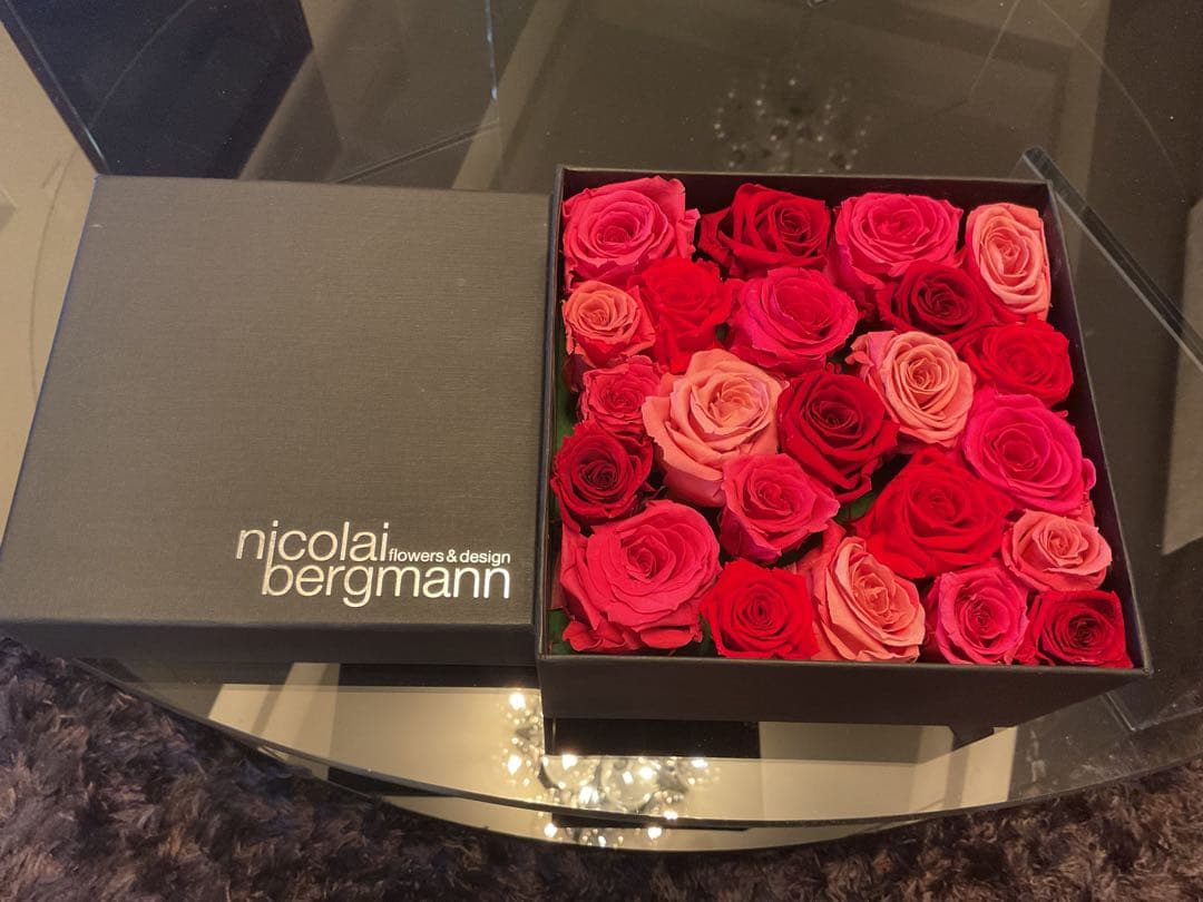 美品　大きいサイズ　ニコライバーグマン プリザーブドフラワー レッドローズ　薔薇 Red Rose Deluxe（レッド ローズ デラックス）