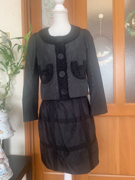 美品 コトゥー COTOO 高級 ノーカラージャケット 40 上下 スカート付き