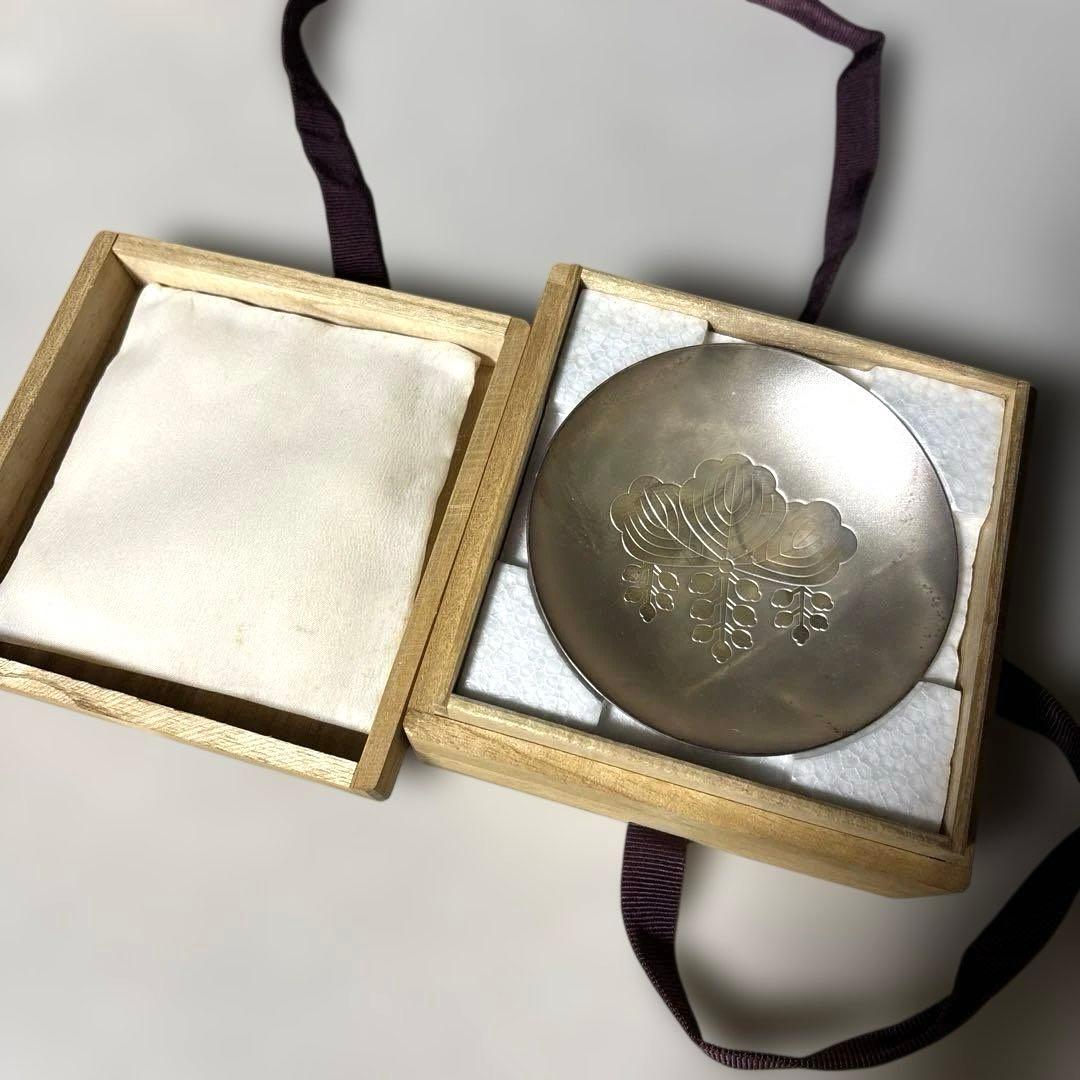 よ*ー様 (1-207)銀杯 内閣総理大臣 シルバー70g 消防庁 造幣局製 木