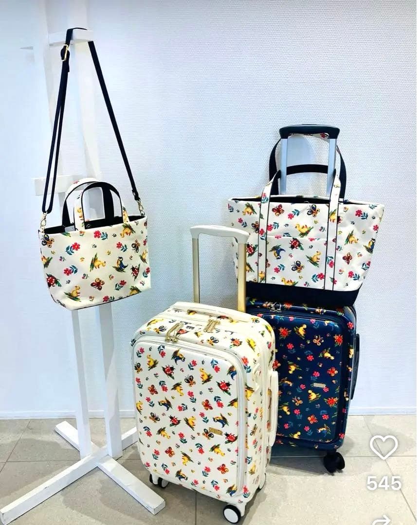 完売、未使用品、タグ付き❗️ フェイラー　ハイジキャリーケース　ネイビー FEILER（スーツケース/キャリーバッグ）のフリマアイテム一覧