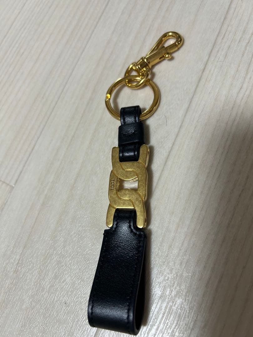 鈴木便利軒 様専用 TOD'S ブラックレザー キーホルダー | Buyee 通販