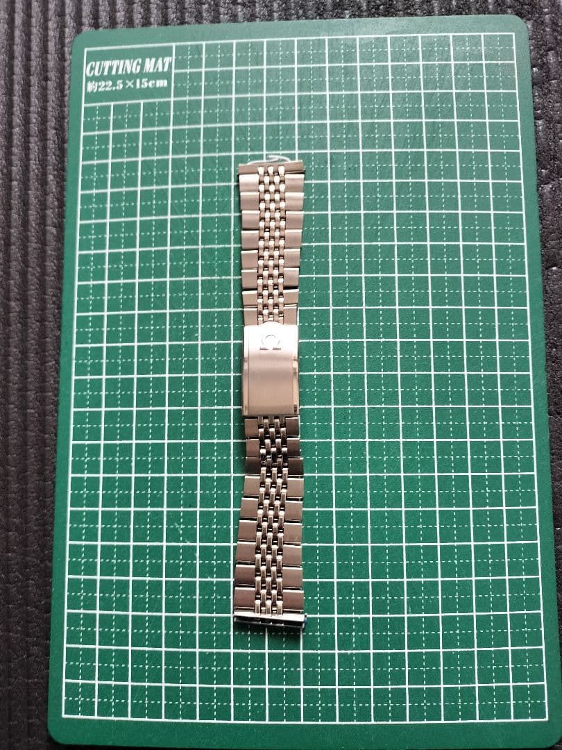 オメガ シーマスター用 メッシュブレスレット（未使用品） シーマスター用にメッシュブレスレット買ったんだけどさ。俺だけかも