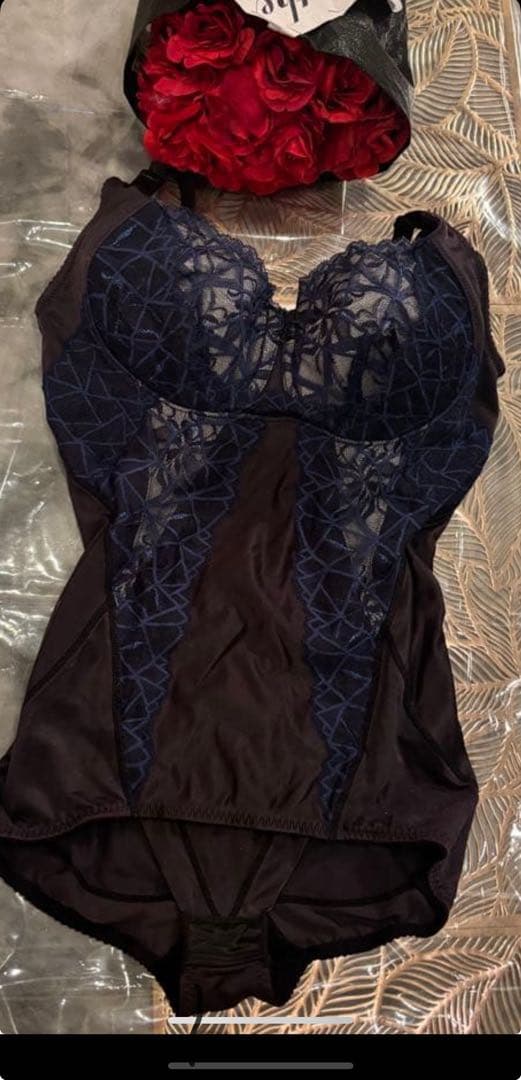 マルコカレスボディースーツD75 - メルカリ