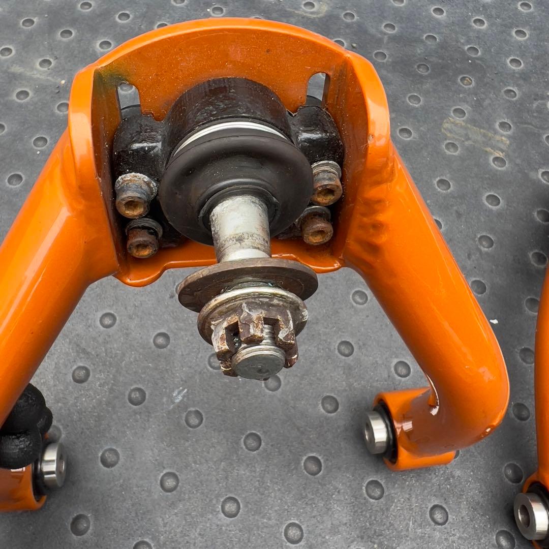 フロント アッパーアーム 18 20 21 クラウン スキッドレーシング