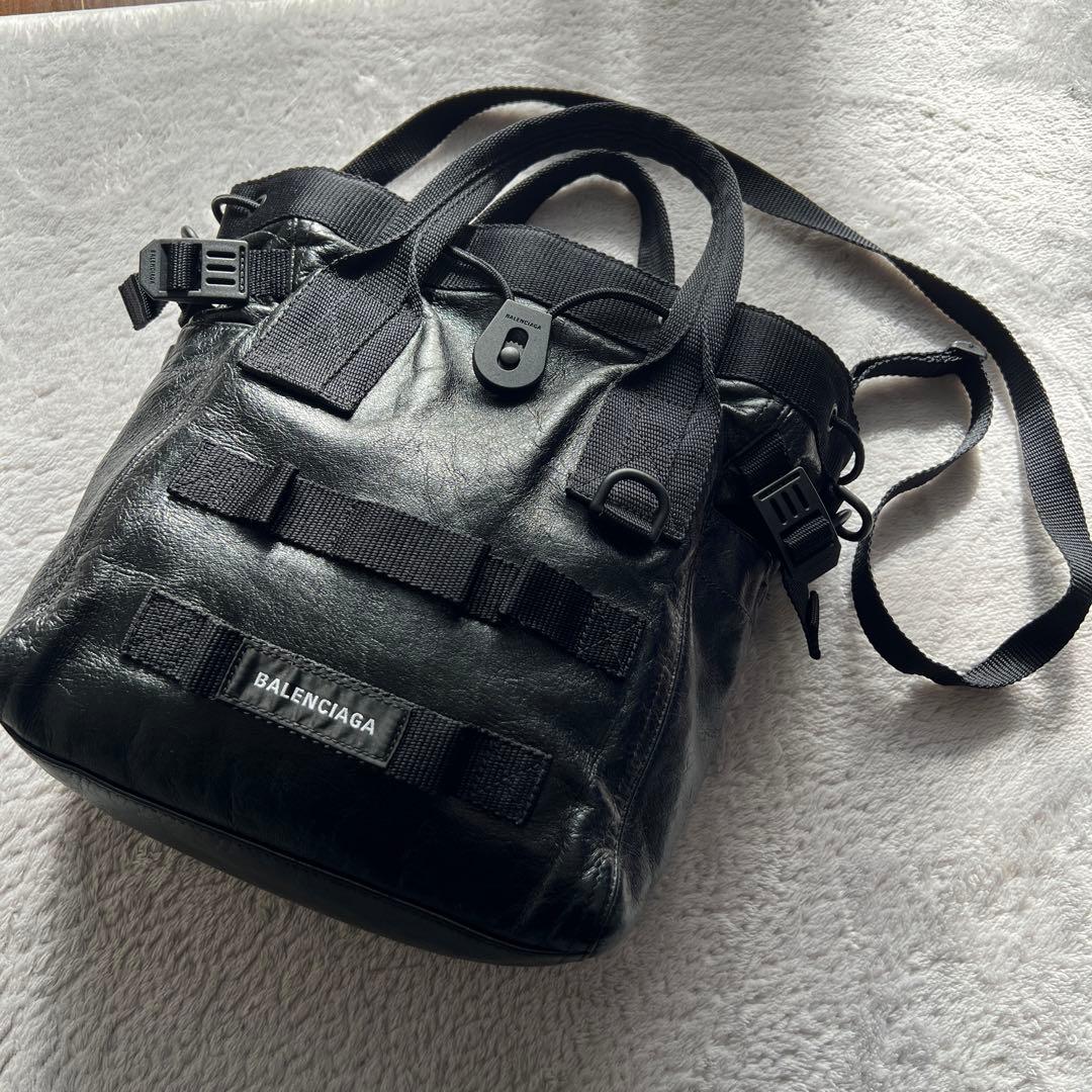 バレンシアガ☆Army small トートバッグ アリーナラムスキン ブラック