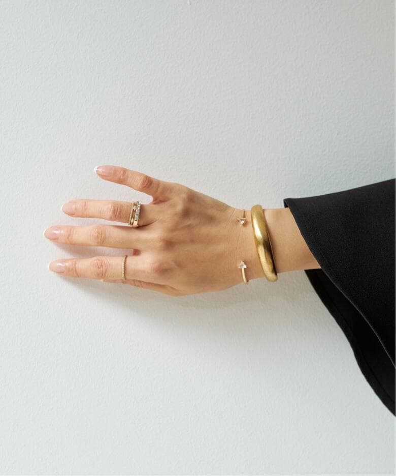 Laaina/ラアイナ TRIANGLE TOPAZ CUFF - メルカリ