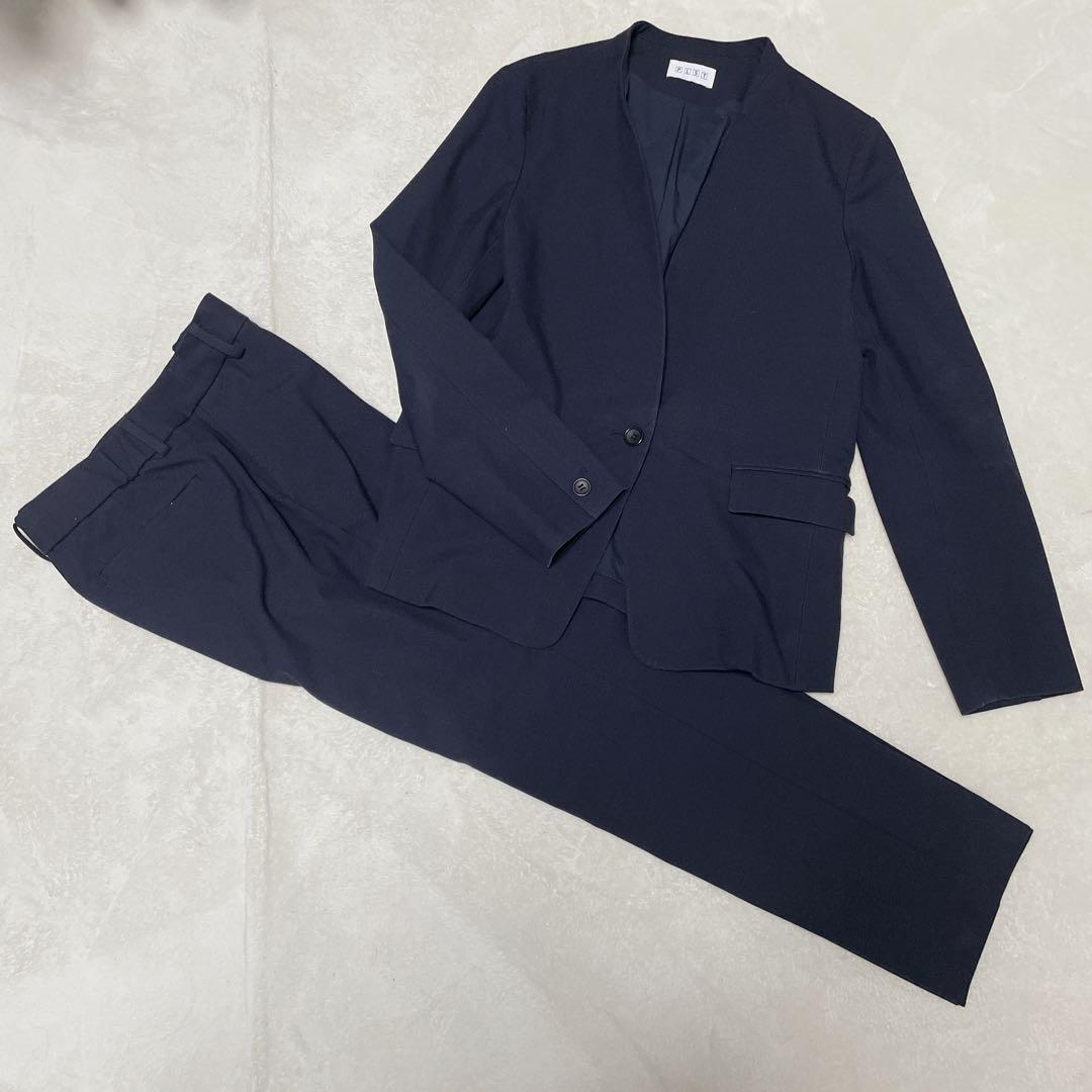 プラステ ブラッシュドバックス ノーカラー セットアップ ネイビー L