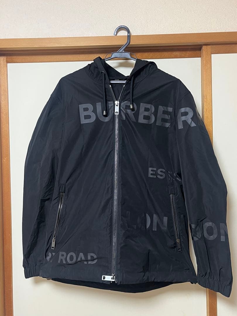バーバリー ホースフェリー シェイプメモリータフタ ナイロンジャケット バーバリー Burberry 8029328 ホースフェリープリントシェイプメモリー