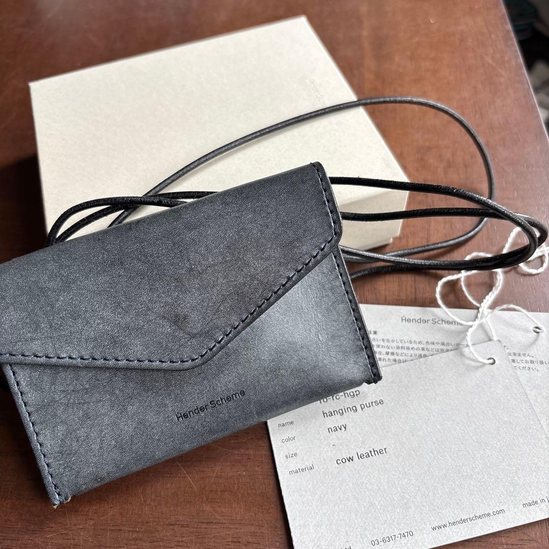 【Hender Scheme 】スキマ　hanging purse navy Hender Scheme hanging purse ネイビー｜ファッション小物｜IDEE SHOP