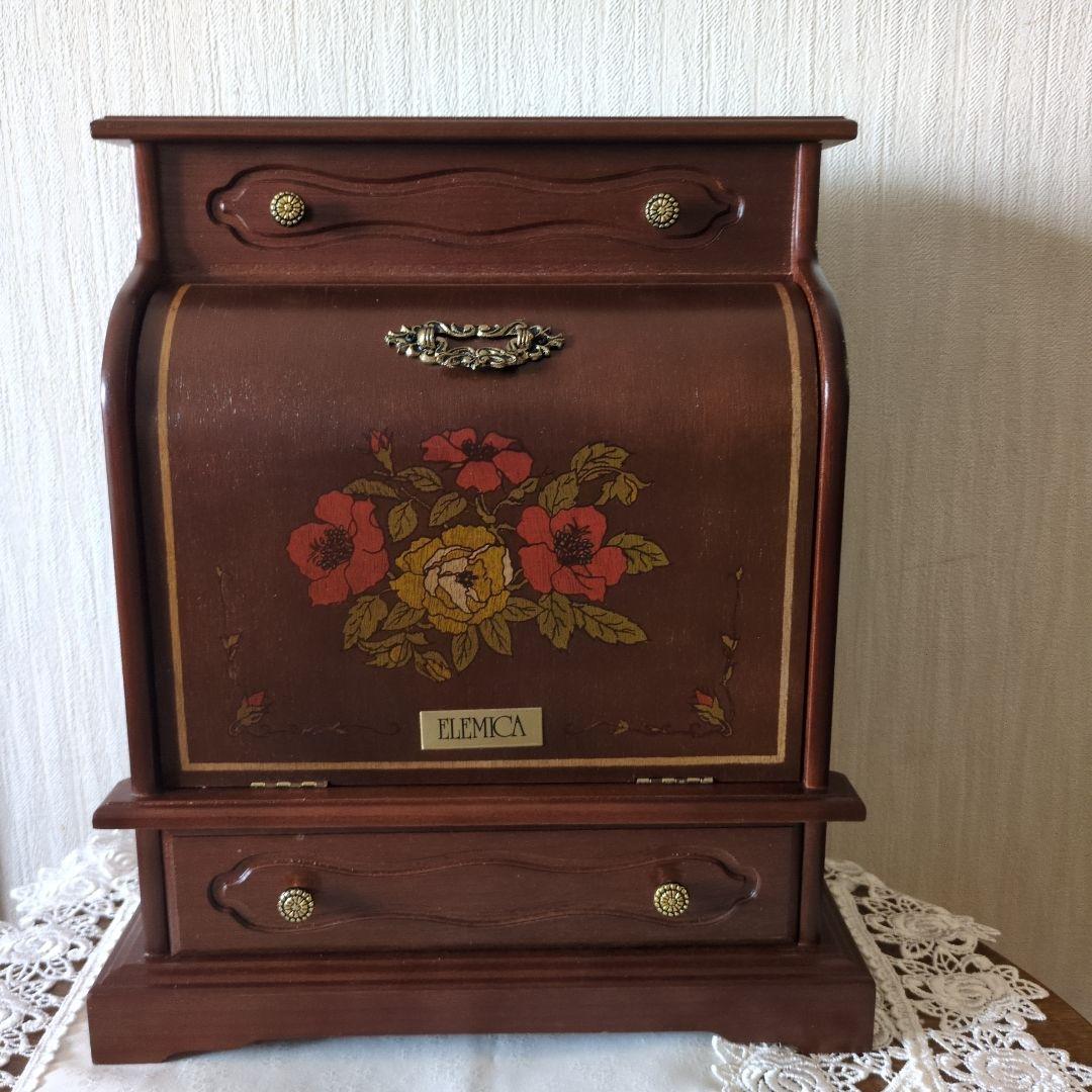 【新品】ELEMICA 薔薇　家具調ジュエリー宝石箱　オルゴール　アンティーク 新品】ELEMICA 薔薇 家具調ジュエリー宝石箱 オルゴール アンティーク