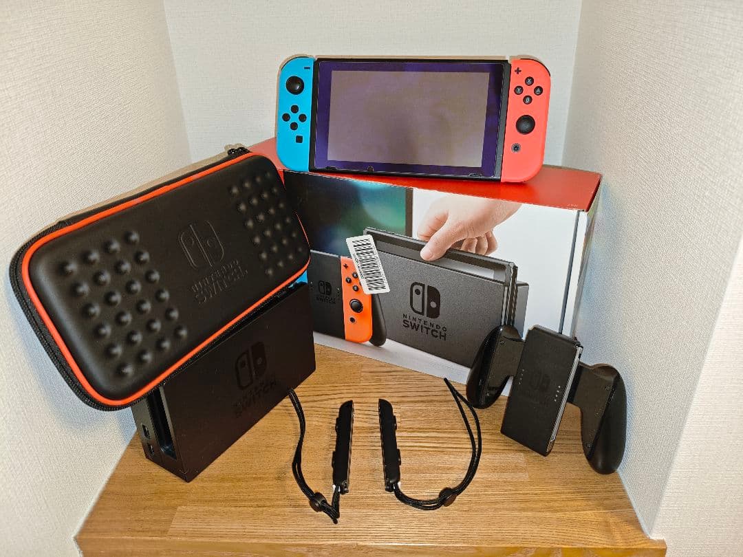 【美品】Nintendo Switch　本体　箱付き Amazon.co.jp: Nintendo Switch 本体 (ニンテンドースイッチ) Joy-Con