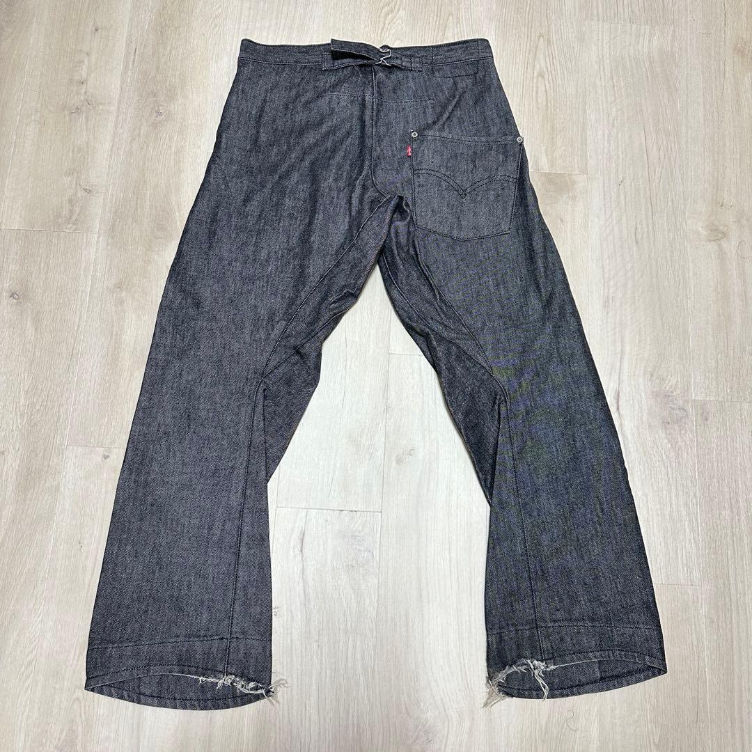 00s】リーバイス エンジニアードジーンズ ルーズ W32 立体裁断 - メルカリ