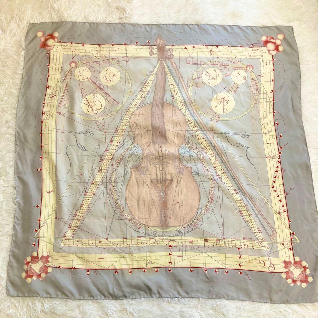 希少 HERMES エルメス スカーフ 球体が奏でる音楽 ヴァイオリン カレ90
