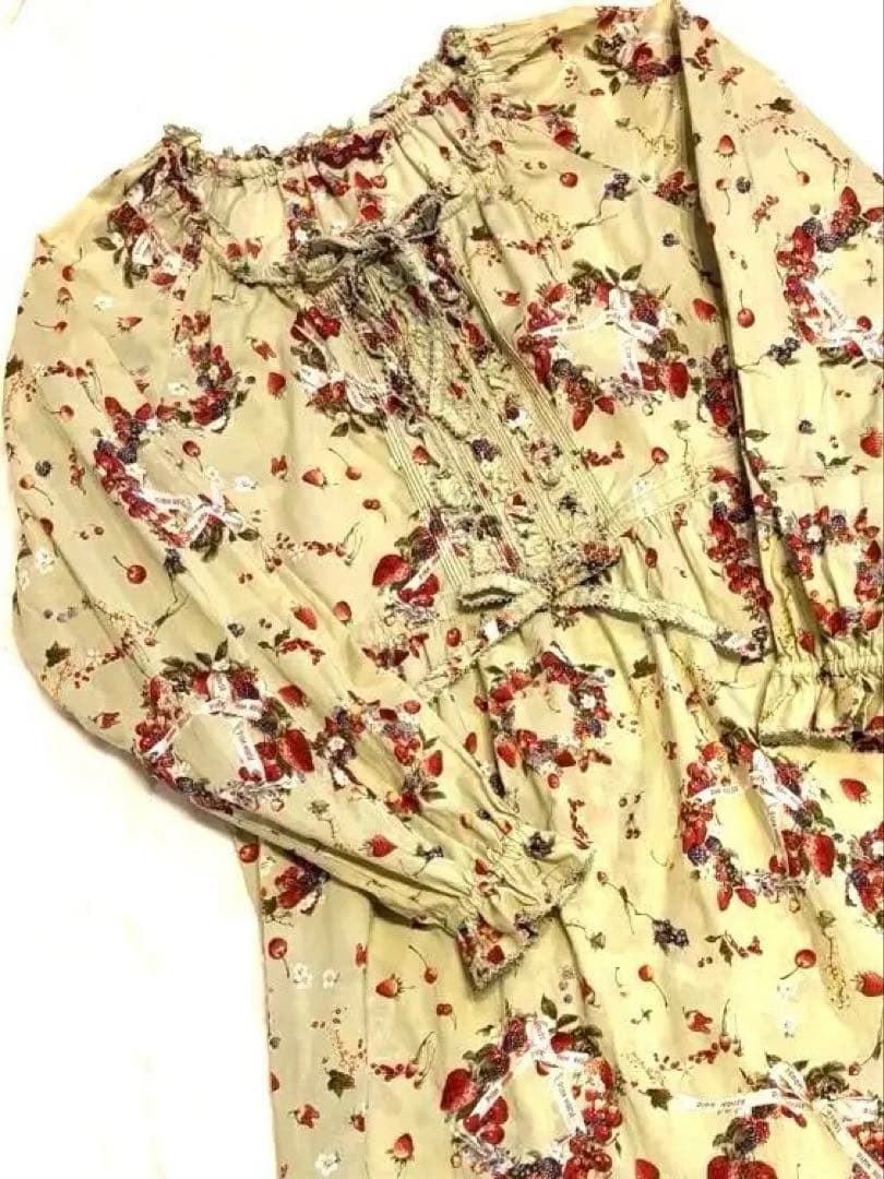 ピンクハウス♡苺リース　オリーブグリーン ミニワンピース 苺リースプリントミディワンピース｜ピンクハウスオフィシャル