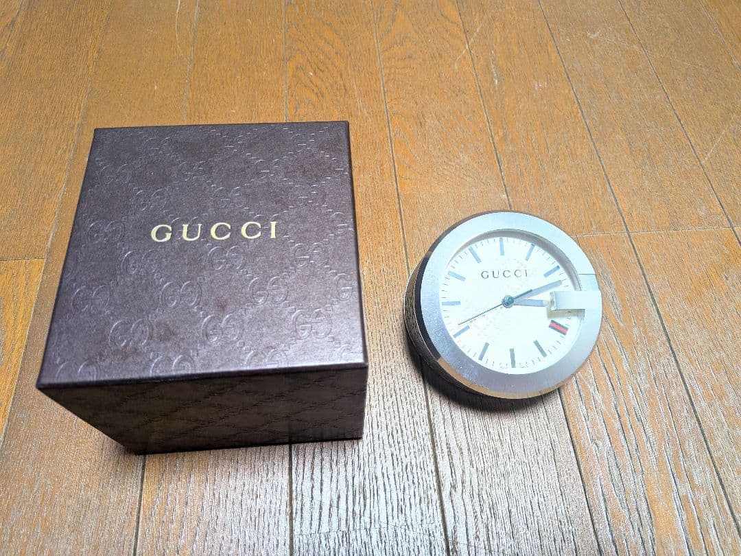 GUCCI グッチ　 置時計 シルバー GUCCI/グッチ Gタイムレス キャット （シルバー） 通販 - ディノス