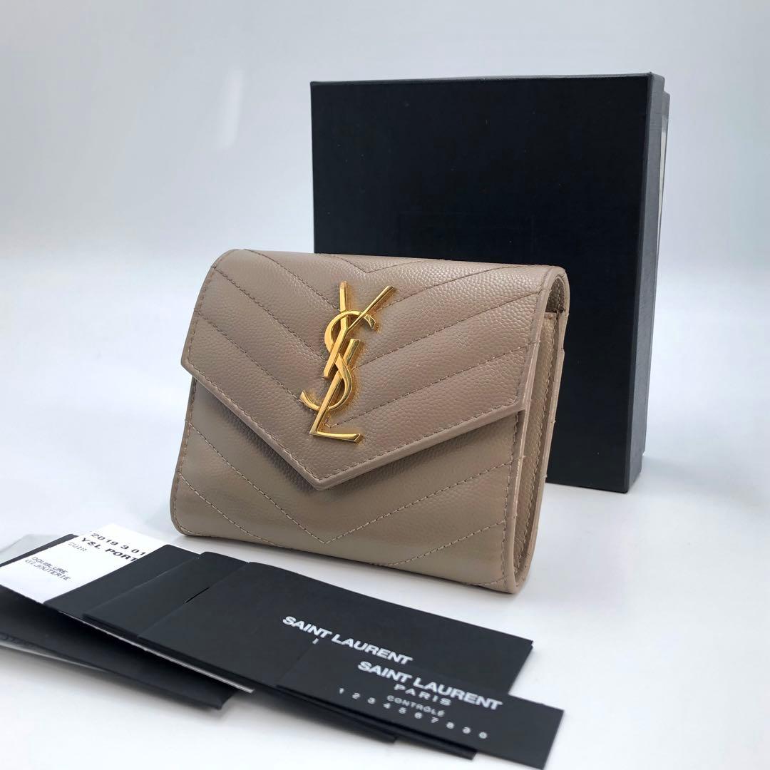 箱付き⭐サンローランパリ 三つ折り財布 キルティング YSL カサンドラ 箱付き サンローランパリ 三つ折り財布 キルティング YSL カサンドラ
