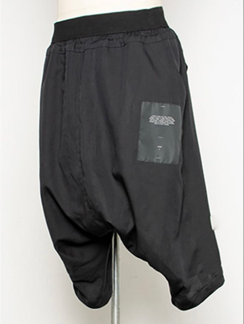 値下げ！！美品！！ユリウス　クロップドサルエルパンツ 値下げ！！美品！！ユリウス クロップドサルエルパンツ JULIUS 値下げ