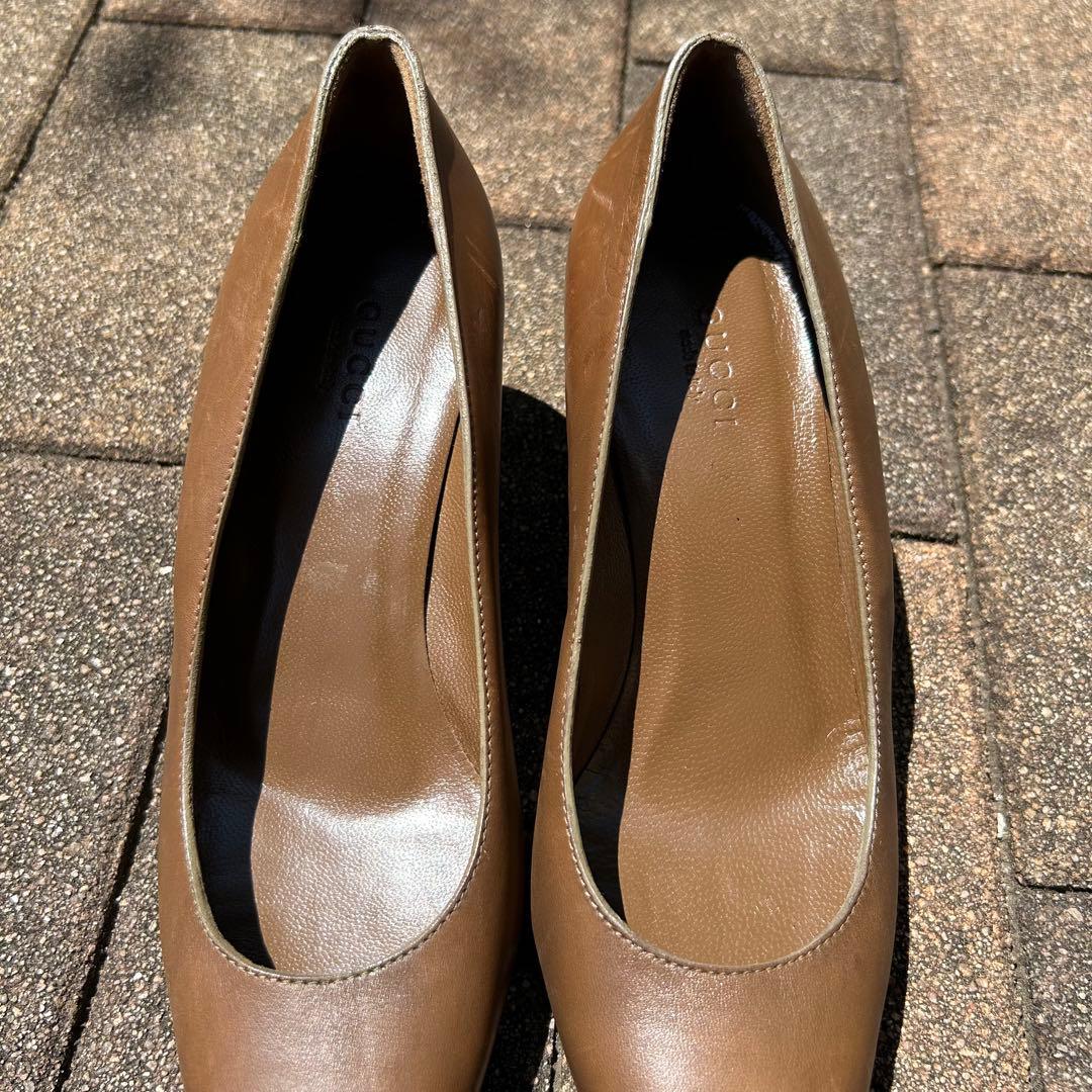 GUCCI ブラウン ポインテッドトゥ ヒール 23.5cm