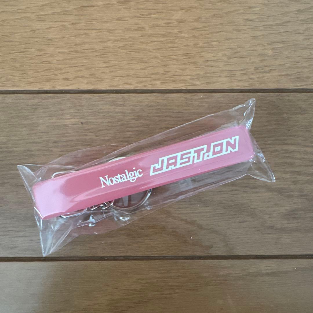 ジャストオン JAST.ON キーホルダー N ostalgicピンク - メルカリ