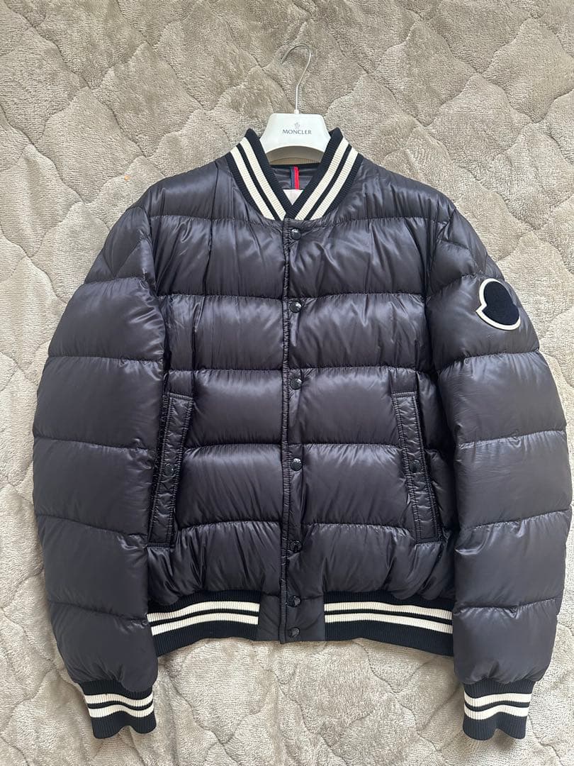 【超美品】モンクレール　ダウンジャケット　ジャンパー　ネイビー　サイズ3 XL 極美品 ハンガー付き 鑑定済み 3サイズ MONCLER MONTGENEVRE