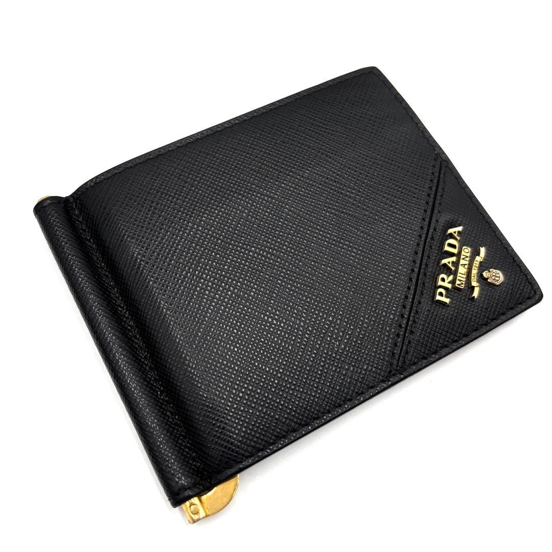 未使用に近い】プラダ マネークリップ ロゴ サフィアーノレザー