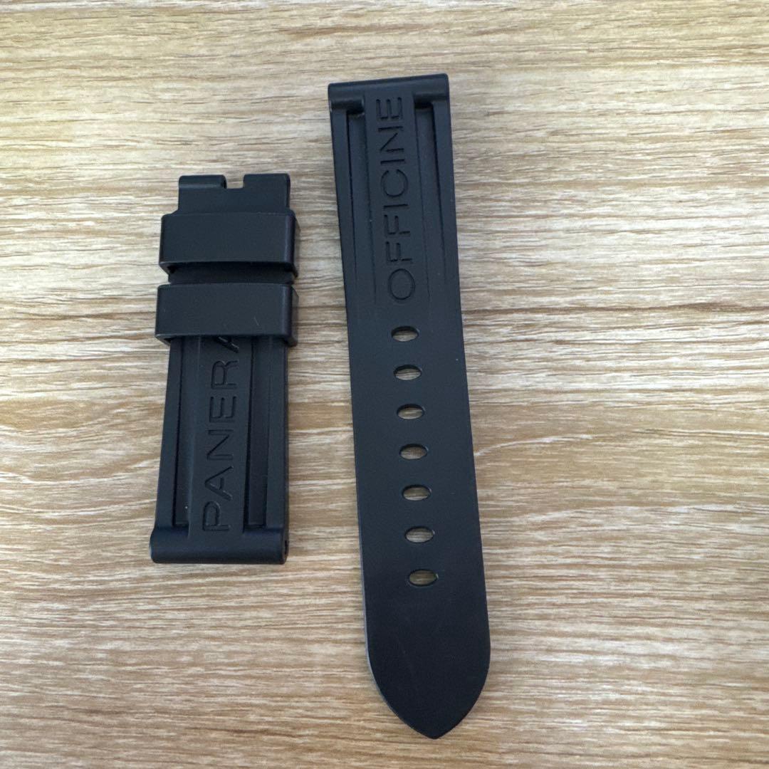 パネライ　純正　ラバーベルト パネライ】違いを比較！純正ラバーストラップ（カウッチュー