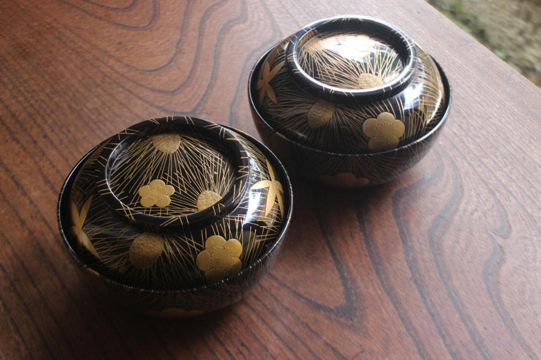 時代逸品！時代黒漆に極上松竹梅蒔絵の映える煮物椀2点（検輪島塗雑煮椀蒔絵椀 時代逸品！時代黒漆に極上草花蒔絵の映えるお椀7点（検輪島塗蒔絵椀