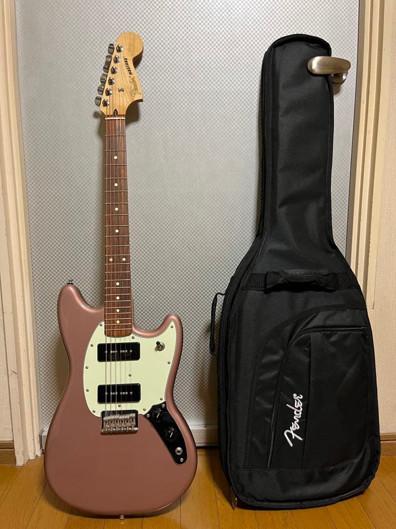 美品/ FENDER Mustang P90, Burgundy ムスタング Amazon.com: Fender Player 90 Mustang Electric Guitar, Burgundy