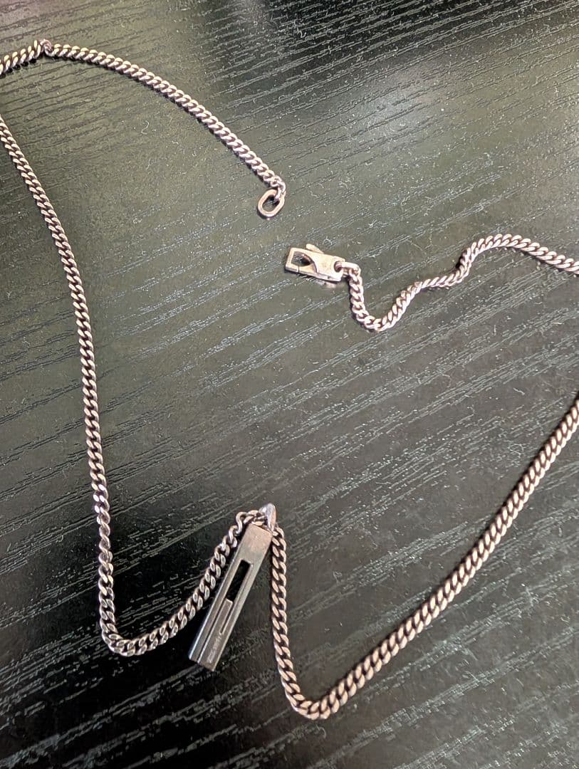 GUCCI グッチメタルバー型ネックレス ツイストチェーン付き GUCCI