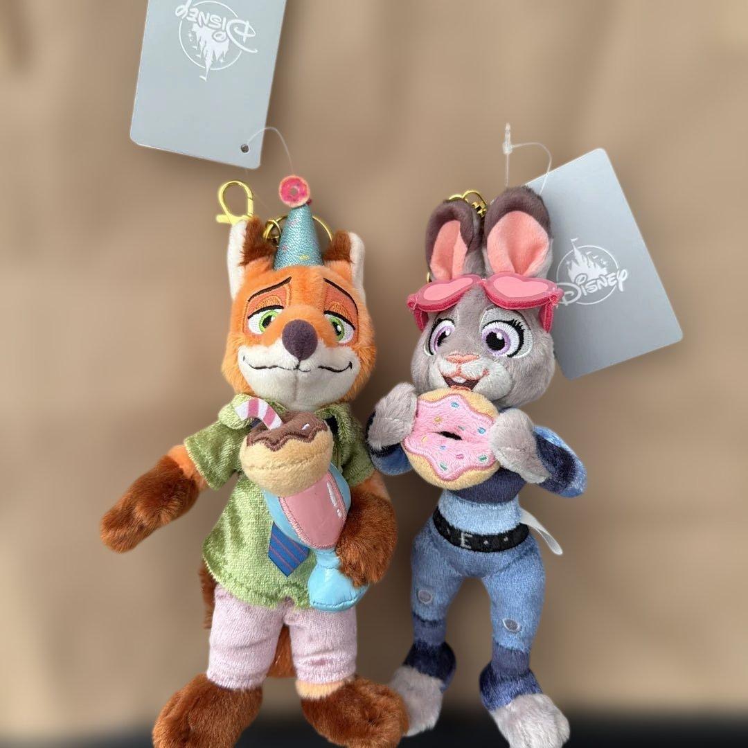 値下げしました】ディズニーストア ズートピア ぬいぐるみキーホルダー