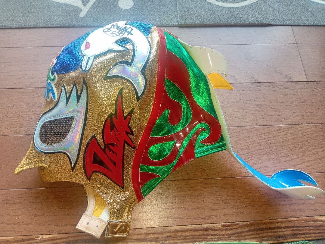 値下げ！スペルデルフィン大阪プロレスロゴサイン入り試合用マスク 金ラメ×青ラメ スペル・デルフィン 直筆サイン入り】月刊大阪プロレス Vol.45 – 闘道館
