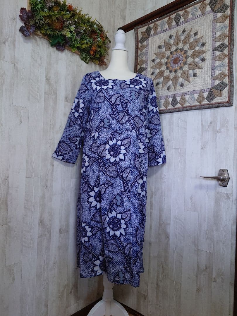 浴衣リメイク＊リップル地の浴衣からワンピース紺地にヒマワリ柄 浴衣リメイク＊リップル地の浴衣からワンピース紺地にヒマワリ柄 浴衣